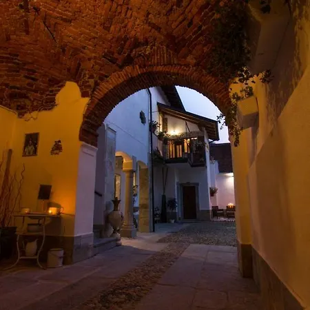 Loft Maison 1706 Lago Orta Borgomanero